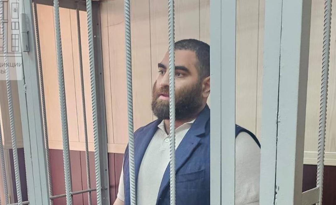 Блогеру Маркаряну продлили арест за критику участников «СВО»