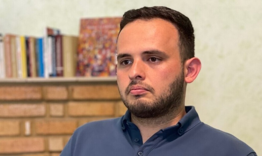 Политзаключенный-журналист из Азербайджана удостоен премии за свободу прессы