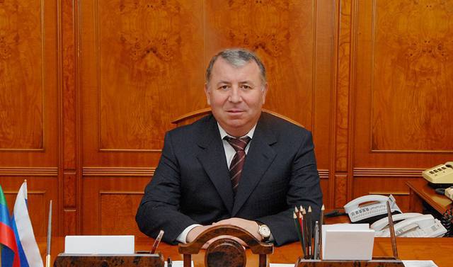 В Дагестане после обысков задержали госсекретаря Магомед-Султана Магомедова