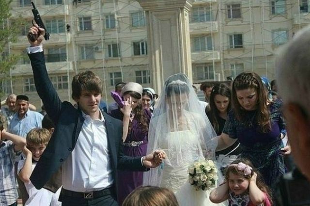 В Дагестане и Ингушетии стали чаще штрафовать за стрельбу на свадьбах и вечеринках