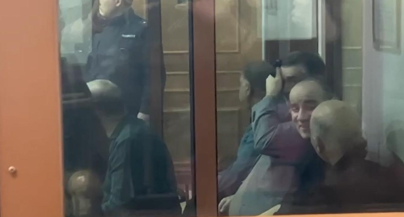 Экс-главе азербайджанской диаспоры в Екатеринбурге и еще шестерым уроженцам Азербайджана дали длительные сроки