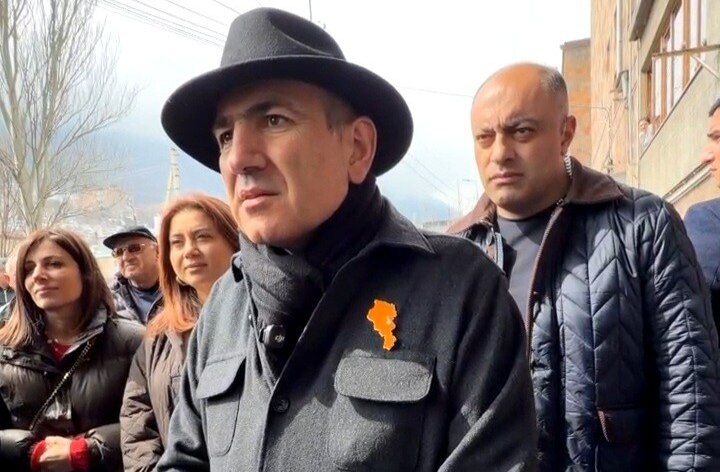 Пашинян предупредил об угрозе войны с Азербайджаном в случае победы оппозиции на выборах 