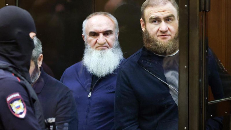 Пожизненно осужденный экс-сенатор Рауф Арашуков попросил перевести его в колонию к отцу