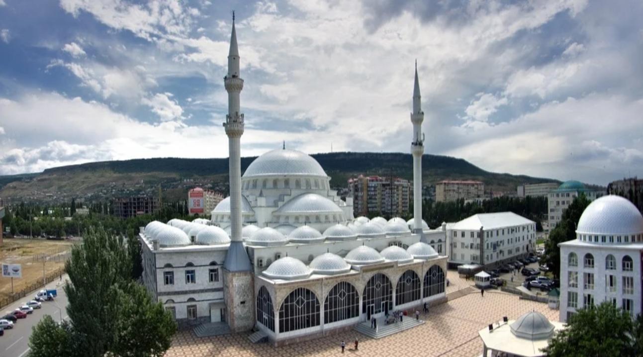 В четырех регионах СКФО объявлены выходные дни по случаю празднования Ураза-байрама