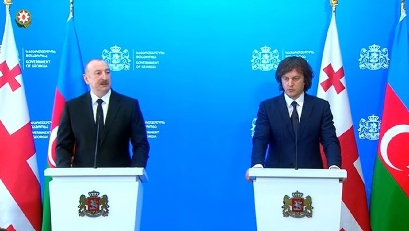Баку и Тбилиси углубляют сотрудничество: Алиев с визитом в Грузии