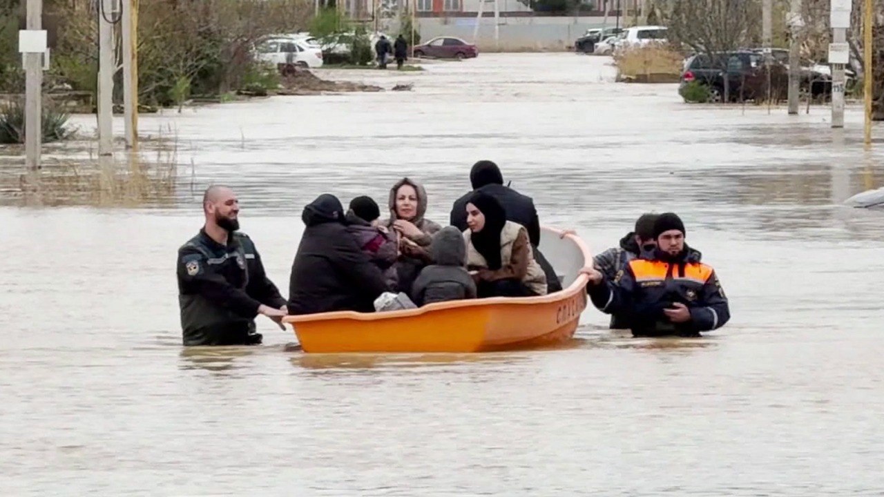 В Дагестане выросло число жертв наводнения, Путин накануне «принял доклады о ситуации в республике»