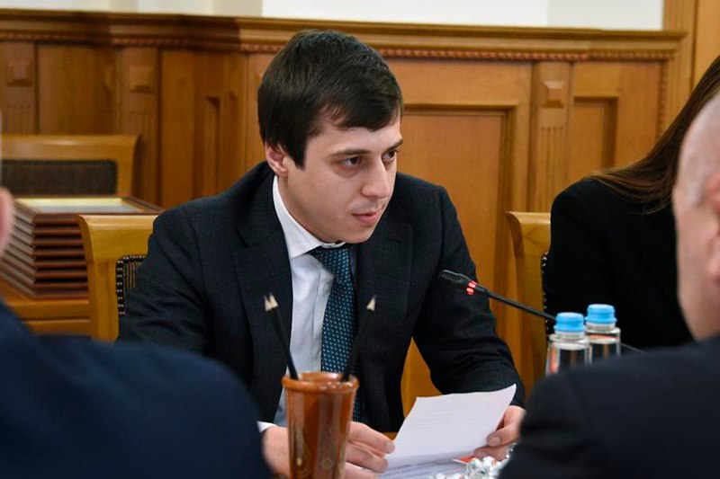 In Dagestan, a member of parliament is accused of accepting large bribes