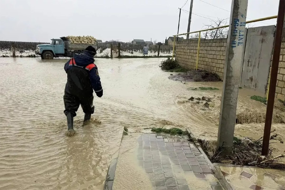 В Дагестане откачали воду из подтопленных домов, однако не все пострадавшие могут добиться выплат 