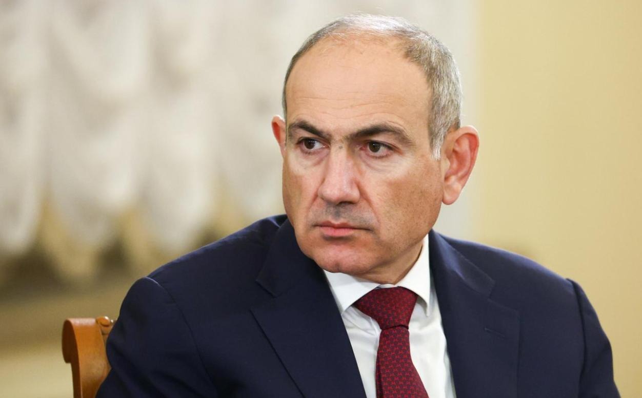 Pashinyan called for pro-Russian opposition parties to be barred from entering the Armenian parliament