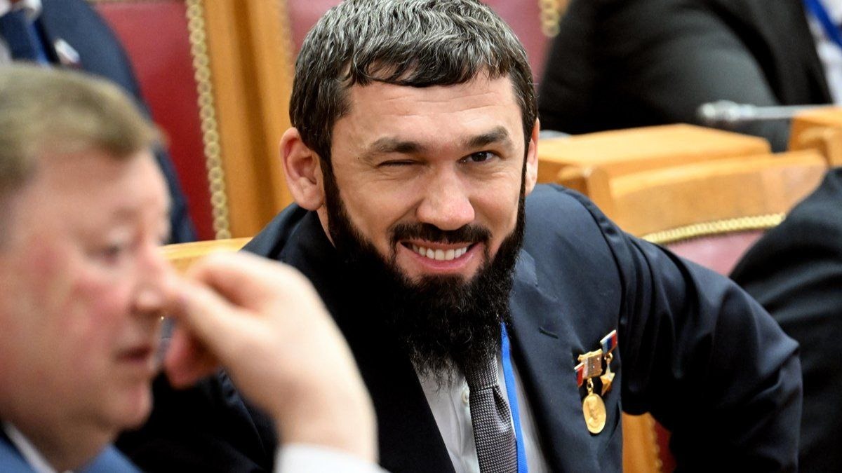 Ближайший соратник Кадырова вновь возглавил правительство Чечни, а сын и зять сохранили посты вице-премьеров