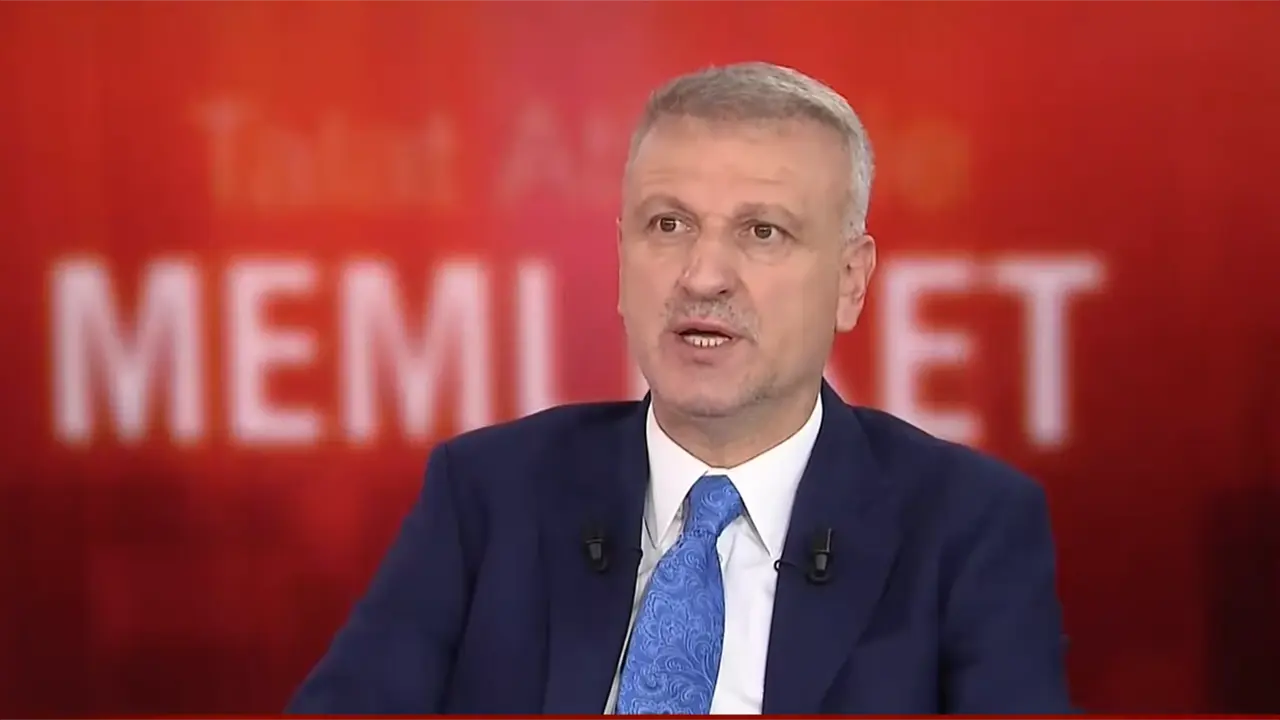 Советник президента Турции лишился должности из-за критики запрета хиджабов в Азербайджане