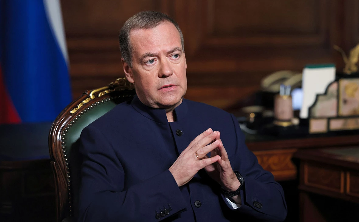 Медведев повторил тезис Путина о риске превращения Армении в «новую Украину»