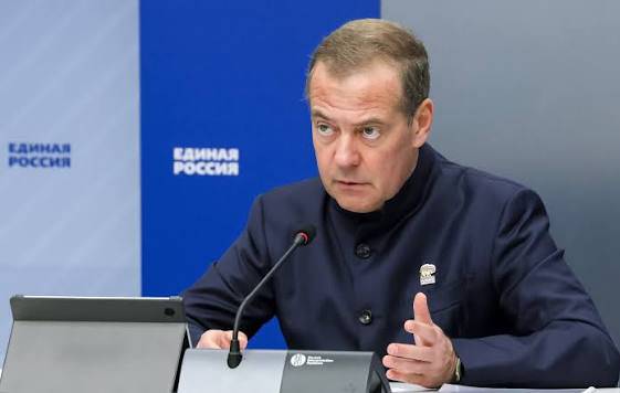 Медведев предсказал Армении отказ ЕС принять ее и разлад с Россией