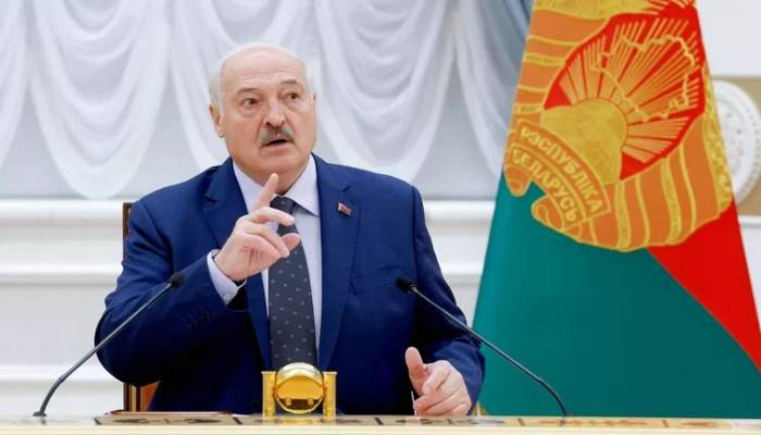 Lukashenko Urges Armenia Not to Rush Reorientation Toward EU Market