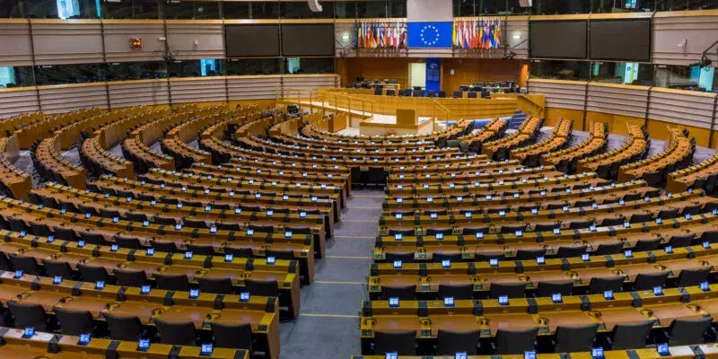 Европарламент потребовал отозвать иск о запрете оппозиционных партий в Грузии