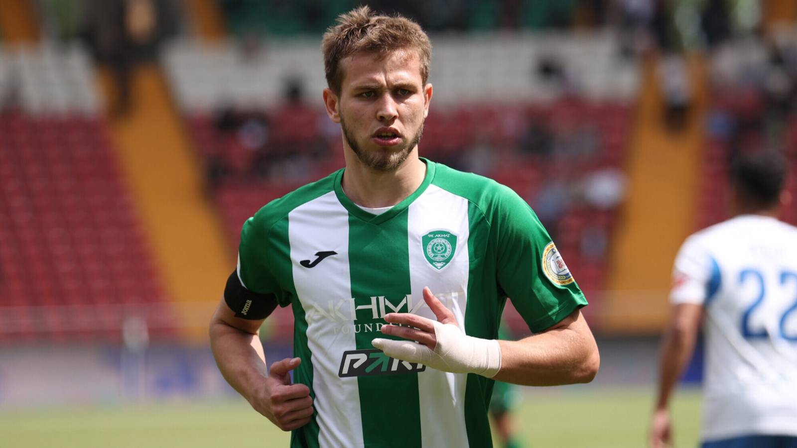 Chechen footballer Lechi Sadulaev named among the season's top 33 players