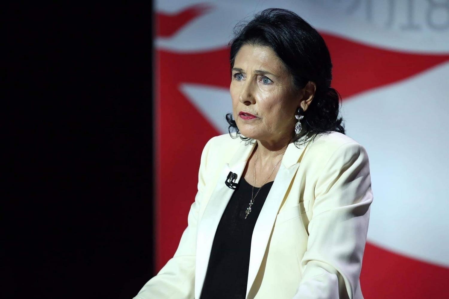 Президент Грузии раскритиковала свое правительство за нейтралитет к войне в Украине.