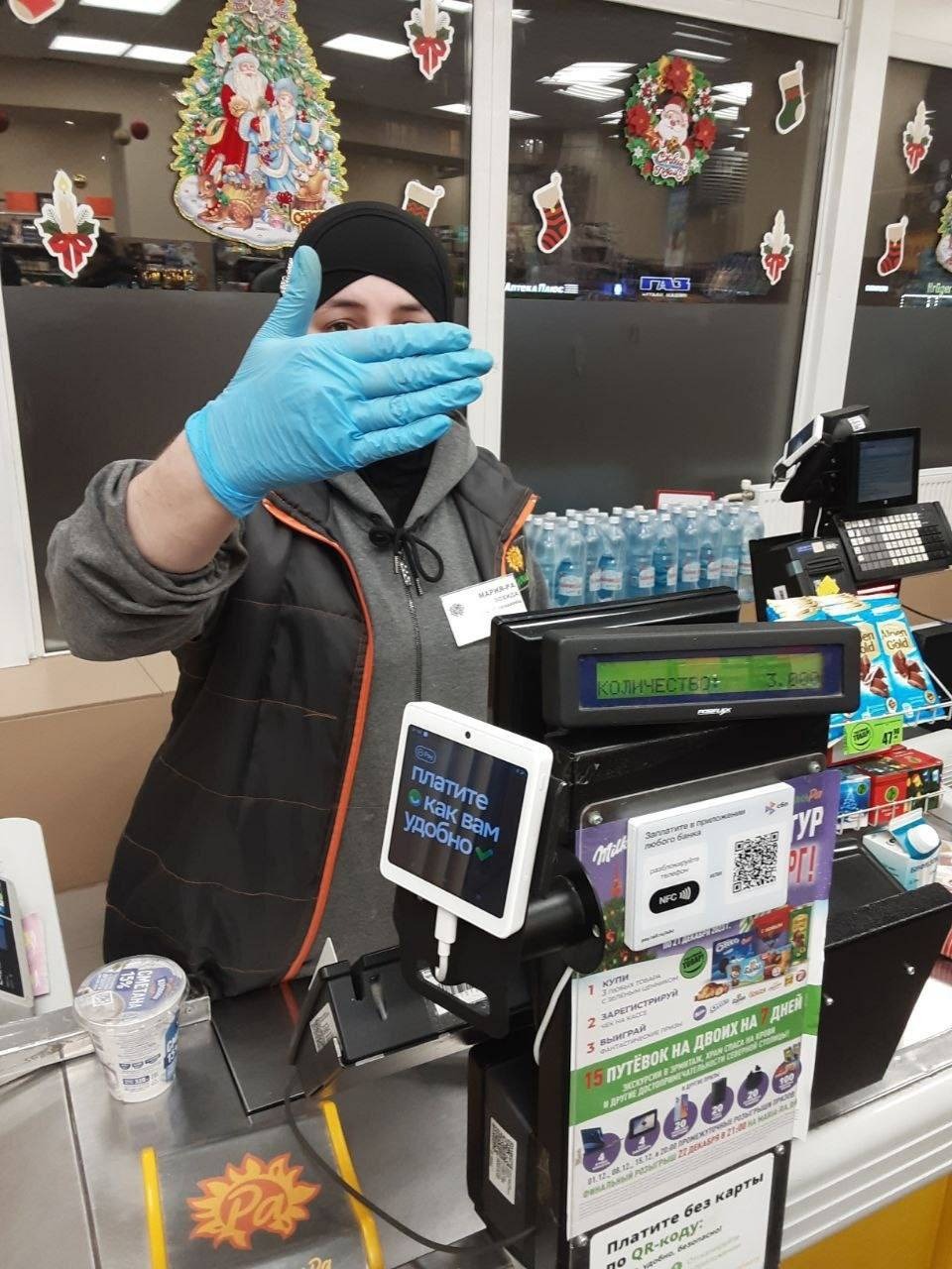 В Новосибирске покупательница обвинила продавщицу в ношении хиджаба